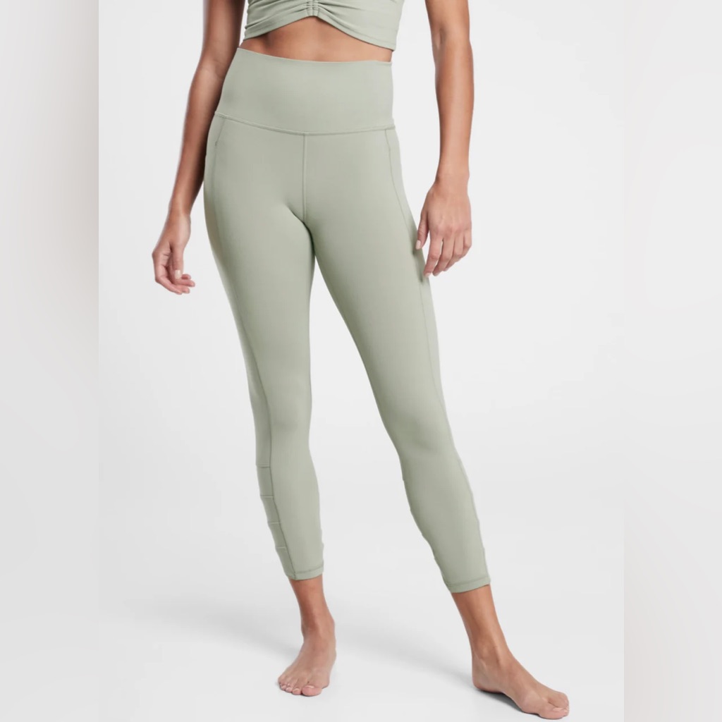 Athleta Salutation Stash Pocket Ii Cinch 7/8 In Sage Green